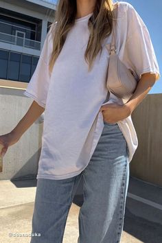 White Tshirt Outfit, Oversized Shirt Outfit, Oversize Outfit, Outfit Trends, Tee Outfit