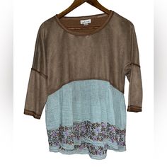 Size Small New Without Tags 3/4 Sleeves Main: 100% Polyester Combo: 74% Cotton 17% Viscose 9% Linen Embroidered Brown Tops For Spring, Spring Embroidered Brown Top, Casual Brown Tops With 3/4 Sleeves, Brown Casual 3/4 Sleeve Top, Embroidered Top, Top Blouse, Womens Tops, Tags, Women Shopping