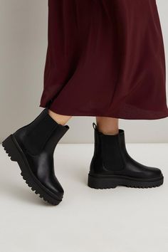 Alexi Chunky Chelsea Boot Chunky Chelsea Boots, Leather Chelsea Boots, Perfect Shoes, Chelsea Boot, Quick Delivery, Winter Wardrobe, Rubber Rain Boots, Chelsea Boots, Chelsea