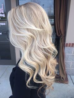 Blonde Hair Inspiration, Blonde Hair Shades, Blonde Hair Looks, Blonde Hair With Highlights, Hair Shades, Platinum Blonde Hair, Brown Blonde Hair