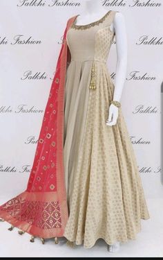 Long Frocks Design, Women Clothing Styles, Palkhi Fashion, Indian Designer Clothes, Long Frock Designs, Frocks Design, Fashion Usa, Designer Clothes For Women