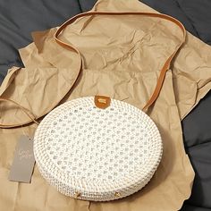 Delightful & Fun Purse With Outer Shell Woven With Bamboo And Wicker. Leather Strap. Lightweight And Great With Sundresses And Sandals. Chic Bags For Summer Outings, White Feminine Bags For Summer, Feminine White Bag For Summer, Feminine White Bags For Summer, Feminine White Summer Bag, Fringe Crossbody Purse, Fringe Crossbody Bag, Crown Vintage, Summer Handbags