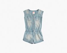 Embrace a timeless classic with Levi's Woven Romper! Created from Cotton Indigo Twill fabric, it gives comfort and durability. The sleeveless design and an elastic waistband ensure complete freedom during play, while the button closure and two chest pockets add to this romper's practical charm. Your little one's playtime just got a style upgrade! Twill romper Sleeveless cut Elastic waist Buttoned closure Two chest pockets Light Wash Levis, Style Upgrade, Twill Fabric, Timeless Classic, Levi's, Elastic Waist, Rompers, Elastic, Fabric