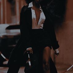 Mafia Outfit Aesthetic, Mafia Party, Aesthetic Female, Boss Outfit, Badass Aesthetic, Dark Feminine Aesthetic, Aesthetic Women, Feminine Aesthetic