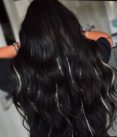 Hair With Tinsel, Tinsel Hair, Hair Tinsel, Jet Black Hair, Fairy Hair, Dyed Hair Inspiration, Trendy Hairstyle, Pretty Hair Color, Glitter Hair