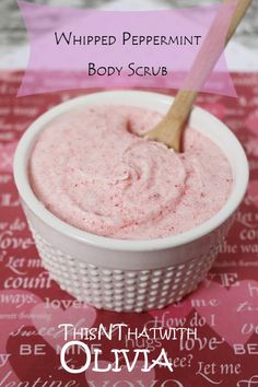 Homemade Whipped Peppermint Body Scrub Peppermint Body Scrub, Peppermint Sugar Scrubs, Sugar Scrub For Face, Body Scrub Recipe, Salt Body Scrub, Sugar Scrub Recipe, Face Scrub Homemade, Diy Body Scrub, Sugar Scrub Diy