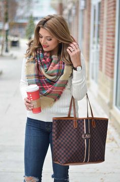 cream cable knit sweater outfit with plaid blanket scarf and barrington gifts tote | www.bylaurenm.com Cream Cable Knit Sweater Outfit, Louis Vuitton Outfit Ideas, Uniqlo Women Outfit, Cable Knit Sweater Outfit, Monogram Bags, Bee Bag, Louis Vuitton Outfit, Cream Cable Knit Sweater, Louis Vuitton Dress