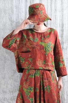 Styles:	Ethnic Material:	100% Linen Clothing Length:	Regular Sleeve Length:	Ninth Sleeve Collar:	Round Neck Decoration:	Pocket Pattern:	Printed Season:	Spring/Fall  #linen #prints #flowers #blouse Linen Blouse With Floral Embroidery, Folk Style Embroidered Linen Top, Vintage Long Sleeve Linen Blouse, Elegant Church Outfits, Casual Linen Blouse With 3/4 Sleeves, Vintage Linen Long-sleeve Outerwear, Flax Clothing, Grandma Fashion, Tank Top Outfits