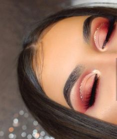 Red Eye Makeup Looks, Red Eyeshadow Makeup, Carnaval Make-up, Demon Makeup, Quinceanera Makeup, Red Eye Makeup, Makeup Tip, Eye Makeup Looks, Red Eyeshadow