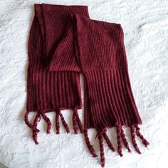 Squishy Rib-Knit Body With 4-Inch Twisted "Noodle" Fringe At Ends 78" Long (Including Fringe) By 17" Wide Use It As A Wrap Or Fold In Half To Make A Luxuriously Long Scarf Flattering Shade Of Dark Red Berry Immaculate Gift-Worthy Condition, Brand New With Tags Attached Originally $32 Red Scarf Winter, Fringe Blanket, Cowl Neck Scarf, Knitted Cowl Scarves, Fall Scarf, Cable Knit Scarf, Poncho Wrap, Shade Of Red, Boho Scarfs