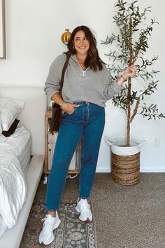 Love these jeans! Super flattering and comfortable. Im wearing a size 29 and usually an 8/10 so they fot tts for me!   Mom jeans, jeans outfit, fall outfit, mom outfit, midsize Cool Mom Outfits Fall 2024, Manila Outfit, Easy Mom Style, Mum Uniform, Midsize Fall Outfits, Wardrobe Necessities, Mom Style Fall, Finding Style, Mom Jeans Outfit Winter