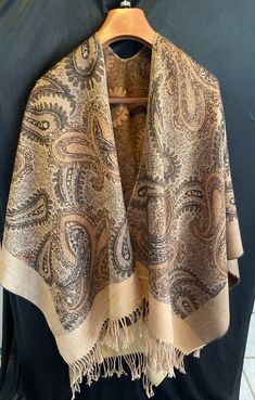 Wool Merino Shawl, Pashmina, Over the shoulder wool fringed wrap Paisley One size fits Most Excellent condition Italy Traditional Welsh Dress, Elegant Casual Dress, Poncho Shawl, Ladies Poncho, Camel Sweaters, Ladies Clothing, Ivory Silk, Wool Shawl, Silk Wool