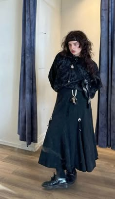 Romantic Goth Fashion Victorian, Goth Maxi Skirt Outfit, Trad Goth Winter Outfit, Long Black Skirt Goth, Goth Couture Dark Fashion, Corp Goth, Current Styles, Fashion Attire, Alternative Outfits