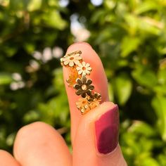 Daisy Flower Crown, Gold Flower Ring, Daisy Ring, Floral Ring, Meditation Rings, Crown Design, Crown Ring, Mothers Day Presents, Gold Flower