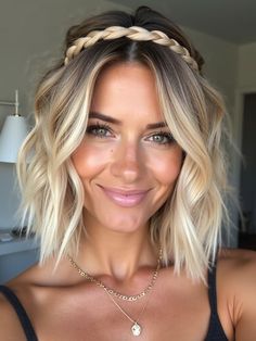 21 Stunning Winter Bob Haircut Ideas for 2025: Colors, Trends, and Expert Tips Blond Choppy Bob, Blonde With Smudged Roots And Lowlights, Blond Short Bob Hairstyles, Blonde Hair Dark Shadow Root, Icy Blonde Long Bob, 2024 Winter Blonde Hair Trends, Brown To Blonde Short Hair, Winter 2024 Blonde Hair Trends, Short Blonde Hair With Shadow Roots