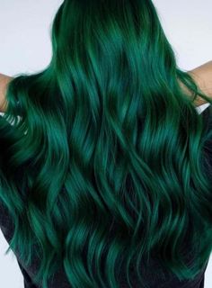 Emerald Green Hair, Mint Green Hair, Emerald Hair, Dark Green Hair, Vivid Hair Color, Hair Dyes, Dye Colors, Makijaż Smokey Eye, Super Hair