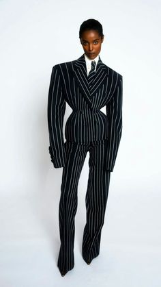 Schiaparelli 2023, Corporate Fashion, Woman Suit Fashion, 90s Fashion Outfits, Power Dressing, Fashion 101, Suit Fashion, Fashion History, Catsuit