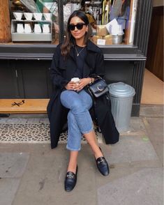 Black Loafers Outfit Work, Black Loafer Outfits Women, Loafers Outfit Summer, Gucci Loafers Outfit, Black Loafers Women's, Loafers Street Style