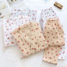 The Baby Strawberry Set Original Pajamas Lounging Outfit, Kimono Pajamas, Comfy Sets, Cotton Pyjamas, Japanese Kimono, Pajama Shorts, Kimono Fashion, Cool Suits, Comfortable Outfits