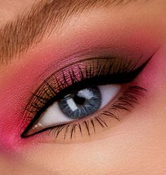 Expressive Makeup, Mom Makeup, Burgundy Makeup, Eye Highlighter, Tiktok Makeup, Purple Eye Makeup, Graphic Makeup, Makeup Glam, Chic Makeup