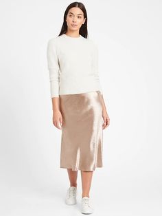 Satin Bias Skirt, Banana Republic Outfits, Casual Elegant Outfits, Midi Slip Skirt, Bias Skirt, Textured Skirt, Slip Skirts, Banana Republic Skirt, Slip Skirt