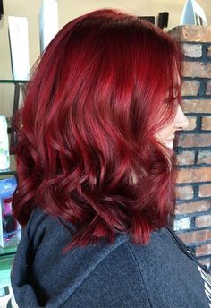 Dye Hair Red Ideas, Bright Red Hair Dye Ideas, Red Hair Color Swatches, Hot Red Hair Color, Dye Hair Red, Purplish Red Hair Dye, Red Hair Dye