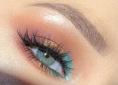 Tropical Eyeshadow Looks, Moana Inspired Makeup, Luau Makeup Ideas, Hawaiian Makeup Look, Beach Eye Makeup, Tropical Makeup Look, Hawaiian Makeup, Beach Eyeshadow, Hawaii Makeup