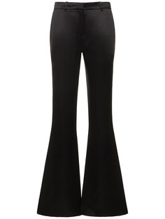 Concealed front hook and zip closure. Belt loops. Two side pockets. Two back pockets. Model is wearing a size38 Black Wide Leg Trousers, Tuxedo Pants, Magda Butrym, Flare Trousers, Tapered Pants, Wool Pants, Silk Crepe, Knit Pants, Black Silk