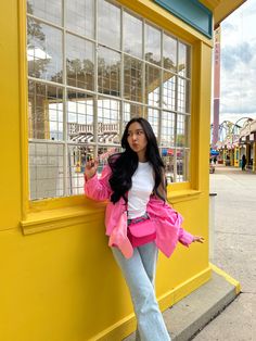 Tank Top Jeans Outfit, Amusement Park Outfit Ideas, Six Flags Outfit, Park Outfit Summer, Amusement Park Outfit Summer, Summer Instagram Post, Top Jeans Outfit, Park Outfit Ideas, Outfit Inspo Pink