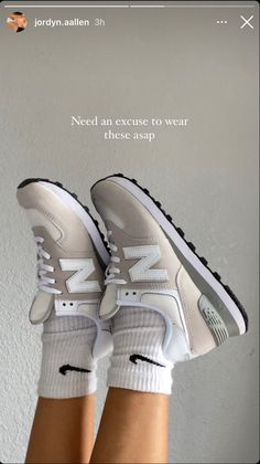 Aesthetic Walking Shoes, New Balance Shoes 574 Outfit Aesthetic, Athletic Shoes Aesthetic, New Balance 574 Nimbus Cloud Outfit, Trendy Socks With Sneakers, New Balance 574 Aesthetic, New Balance Aesthetic Outfit, Newbalance Outfits 574, Gym Shoes Aesthetic