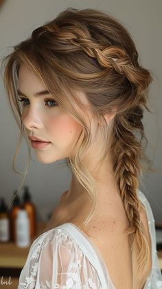 Hair Styles Long Hair, Face Goals, Loose French Braids, Sophisticated Hairstyles, Romantic Curls, Prom 2024, Effortless Beauty, Pinterest Hair, Trending Hairstyles