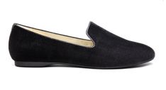 Elegant Slip-on Slippers With Leather Sole, Luxury Formal Slippers With Flat Heel, Elegant Slip-on Slippers With Round Toe, Elegant Slip-on Slippers With Leather Lining, Elegant Black Slip-ons With Contrast Sole, Classic Flat Slippers With Rubber Sole, Classic Flat Slippers With Textured Sole, Elegant Black Leather Slippers, Classic Slippers With Textured Sole And Flat Heel