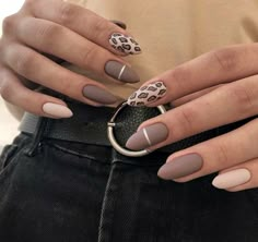 Nail Fails, Unghie Sfumate, Apocalypse Aesthetic, Spring Acrylic Nails, Acrylic Ideas, Fall Acrylic Nails, Leopard Nails, Almond Acrylic Nails, Nail Swag