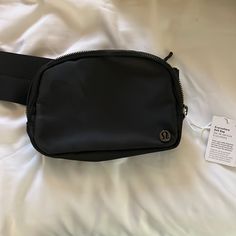 Nwt Lululemon Belt Bag Black Black Lululemon Belt Bag, Belt Bag Aesthetic, Lululemon Belt Bag Black, Lulu Lemon Belt Bag, Bag On Shoulder, Lululemon Belt Bag, Bday Wishlist, Bag Aesthetic, Aesthetic Black