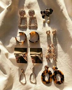 Hip Jewelry, Street Chic, Tragus, Street Styles, Cosmopolitan, Tortoise Shell