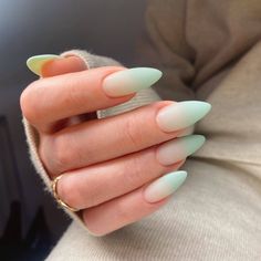 Spring Colors For Nails, Colors For Nails, Gold Gel Nails, Trendy Shades, Punk Nails, Vintage Nails, Simple Acrylic Nails, Pretty Gel Nails