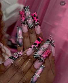 @dripbydhiyyah Birthday Nail Set Ideas, Nail Set Ideas, Birthday Nail Set, Birthday Nail Art, Freestyle Nails, Birthday Nail, Halloween Acrylic Nails, Punk Nails