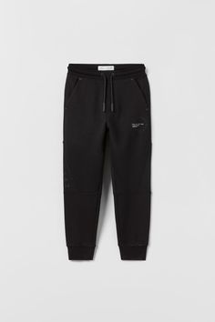 Zara Sporty Black Bottoms, Zara Black Sporty Bottoms, Sporty Pants, Waistband Pants, Zara Boys, Elastic Waistband Pants, Ripstop Fabric