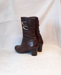 "Vintage chestnut brown Leather women`s ankle boots with sides zippers and sides buckles. Inside soft black faux fleece textile lining. Size EU 37. The boots with block heels. Quality footwear. Made in Europe. brand: Henry (British company) condition: used, has signs of wear on the toes, but in great condition - look at the photos please. measurements: size EU 37 - labeled size (estimated 37.5 EU size) US 6.5 measurements: outsole length 28 cm / 10.9\" in heels height 6 cm / 2.3\" in bottom sole Womens Leather Booties, Womens Booties, Chunky Ankle Boots, Brown Leather Ankle Boots, Booties Ankle Boots, Chestnut Brown, Black Leather Shoes, Gorgeous Shoes, Brown Leather Boots