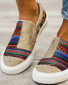 Women Casual Flats, Gladiator Shoes, Luxury Shoes Women, Light Sneakers, Canvas Slip On Shoes, Canvas Loafers, Mode Casual, Casual Flat Shoes, Beige Shoes