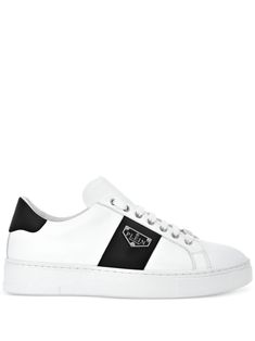 white/black calf leather panelled design logo plaque round toe front lace-up fastening contrasting heel counter branded leather insole flat rubber sole Philipp Plein, Sneakers White, Design Logo, Leather Sneakers, Womens Shoes Sneakers, Calf Leather, Lace Front, Rubber Sole, White Black