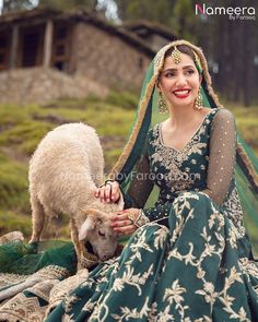 Silk Gharara Green Bridal Dress, Silk Gharara, Mehendi Dresses, Mahira Khan Dresses, Bridal Mehndi Dresses, Pakistani Bridal Dress, Mahira Khan, Bridal Dresses Pakistan, Pakistani Celebrities