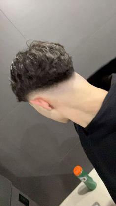 Men Haircut Mid Fade, V Drop Fade Haircut, Mens Low Drop Fade Haircut, Mid Fade Drop, Low Mid Fade Haircut Men, V Drop Fade, Summer Haircuts Men, Mid Fade Haircut Mens, Mid Drop Fade Haircut Men