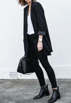 MINIMAL + CLASSIC: Modern Legacy Stile Casual Chic, Cooler Style, Looks Street Style, Design Office, Minimal Chic, Winter Trends