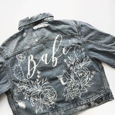 Hand painted jacket by Alli K Design Design Jacket, Diy Clothes Videos, Denim Art, Painted Denim Jacket, Diy Jacket, Painted Jeans