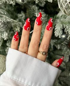 Top 20+ Must-Try Red Flower Nail Designs for 2024 Red Nails Acrylic Flowers, Red Spring Nails Acrylic, Red Nails Acrylic Summer, Red Nail Designs Spring, Red Nail Styles, Red Flowers Nails, Red Nails Flower, Red Summer Nails Designs, Red Flower Nail Designs