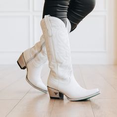 Smokeshow White Boots With Jeans, Wedding Party Aesthetic, White Cowgirl Boots, Boots With Jeans, Country Concert Outfits, Lane Boots, Wedding Shoes Low Heel, Bad Buddy, Starburst Pattern