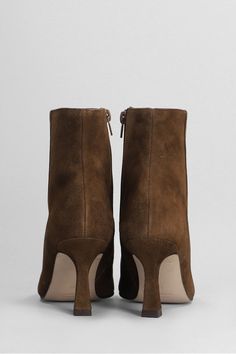 High heels Ankle boots in brown suede, pointed toe, zip closure, leather sole, heel 75mm, 100% suede, Made in SpainGender: WomenMaterial: SUEDEColor: BROWNMade in: ESProduct ID: 404981_28602*Import tax/duty will be calculated at checkout (If applicable) Brown Suede Heeled Boots With Sculpted Heel, Brown Pointed Toe Heeled Boots With Zipper, Brown Pointed Toe Heeled Boots With Zipper Closure, Brown Suede Pointed Toe Heeled Boots, Brown High Ankle Heeled Boots With Sculpted Heel, High Heels Ankle Boots, High Heel Boots Ankle, Heeled Ankle Boots, Brown Suede