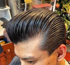 Brylcreem Hairstyles, Combover Hairstyles, Greaser Hair, Hairstyles Undercut, Slick Hair, Slicked Hair, Side Part Haircut, Male Hairstyles, 1950s Hairstyles