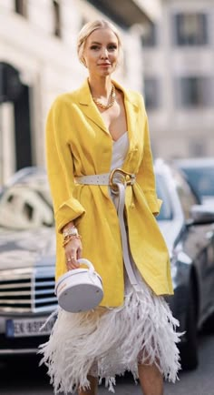 Happy Yellow, Leonie Hanne, Looks Street Style, Fashion Weeks, Street Style Inspiration, Looks Chic, 가을 패션, Yellow Fashion, Street Chic